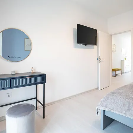 Elly's Empire Rovinj